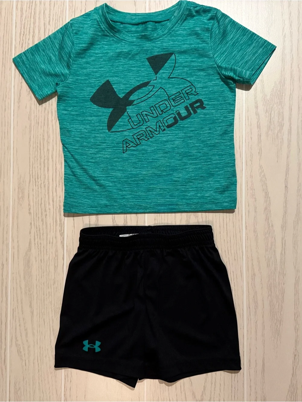 Under Armour Boys 2T 4-Piece Athletic Shirts & Shorts Outfit Bundle